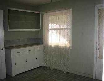 3rd image of 13213 Harold Ave