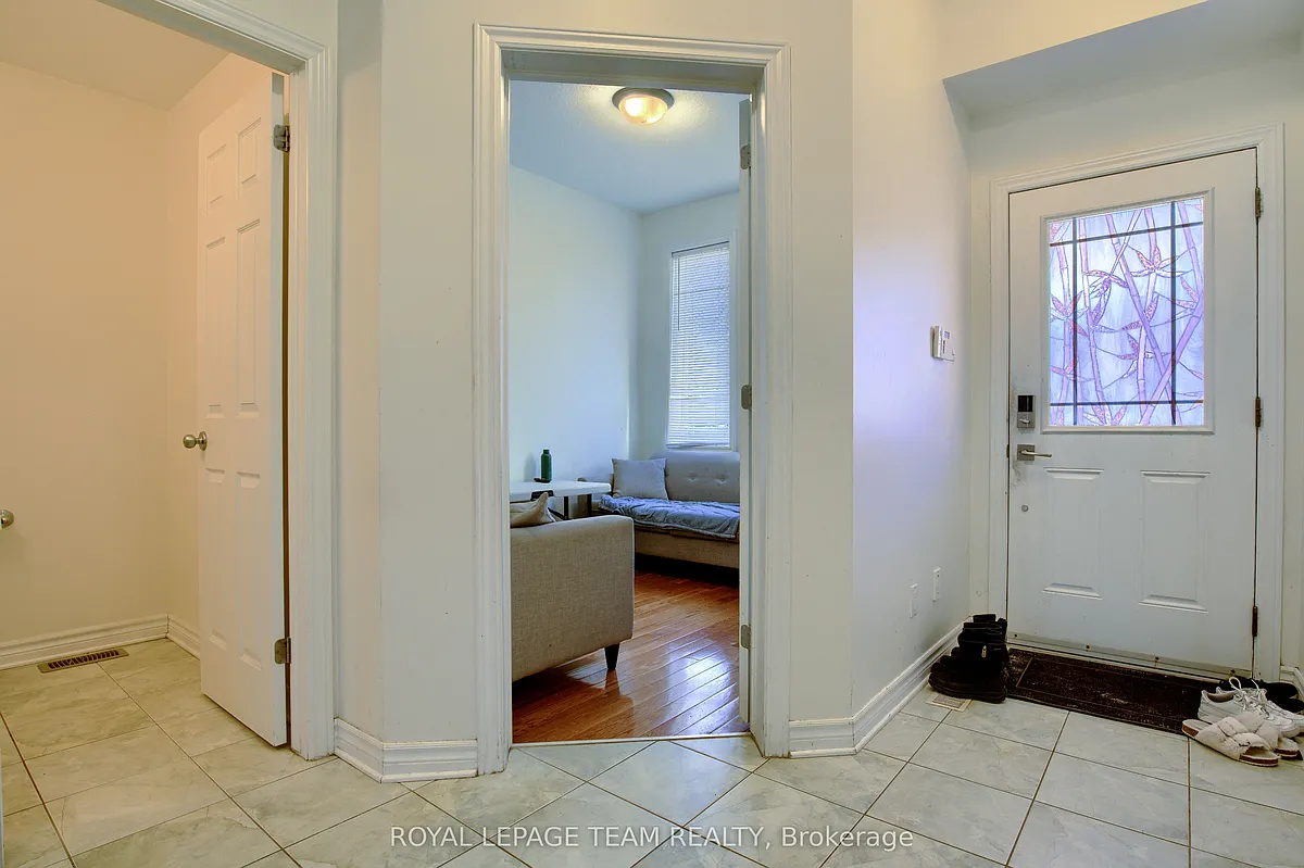 Building Photo - 254 Moss Grove St