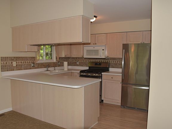 5th image of 1397 Crystal Ln #1