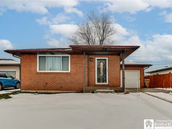 19 Penwood Dr, Cheektowaga, NY 14227