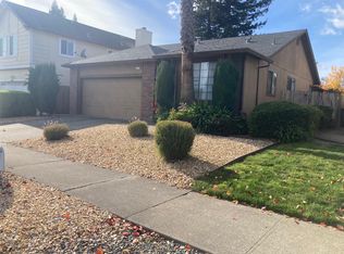 1131 Navarro St, Santa Rosa, CA 95401