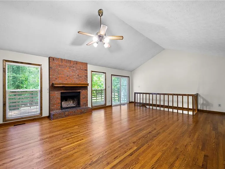 5405 Iris Dr SW — Photo 2