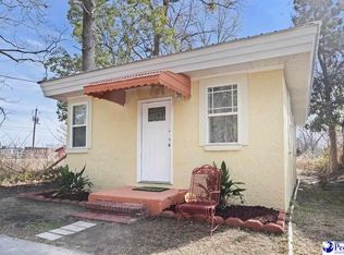 205 W James St, Mullins, SC 29574