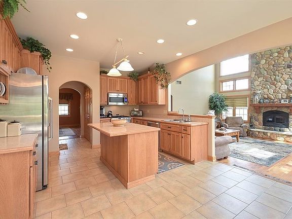 5th image of 13997 W 154th Pl