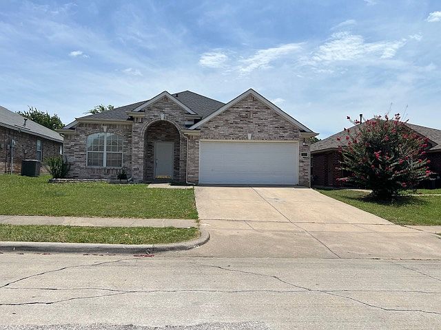 1st image of 7409 Marsland Ln