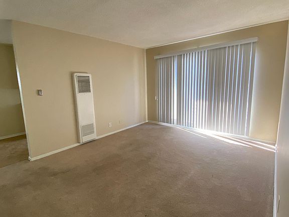 4th image of 1424 10th St APT J