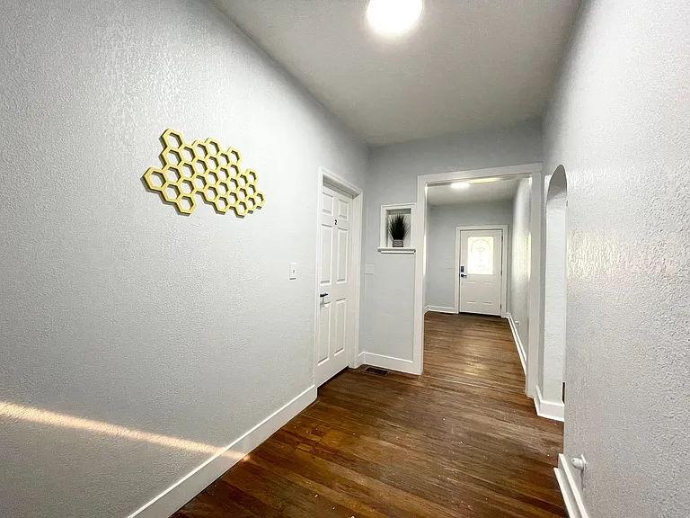 210 Carolina Ave — Photo 35