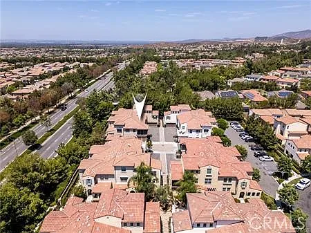 114 Borrego Dr — Photo 2