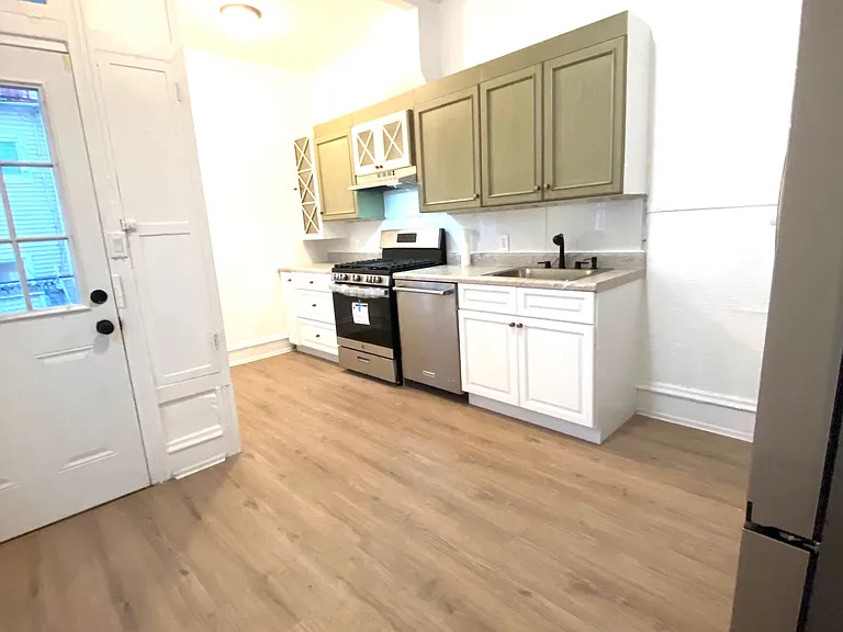 812 Chestnut St — Photo 9