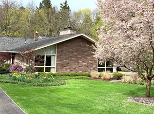 6 San Rafael Dr, Rochester, NY 14618