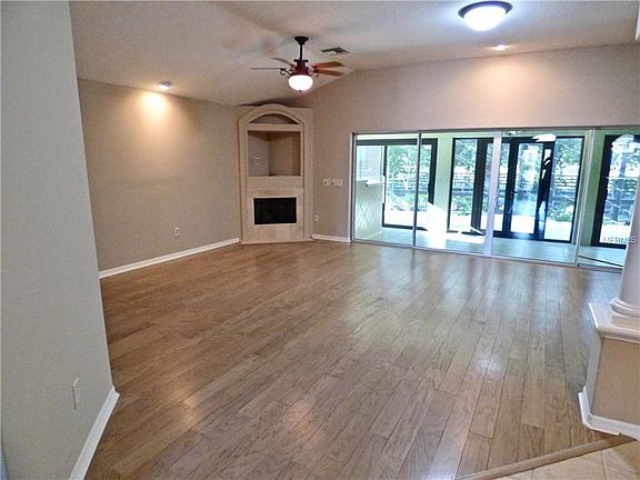 3rd image of 17029 SE 76th Creekside Cir