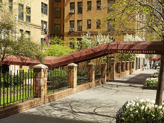 5th image of 315 E 68th St APT 8F
