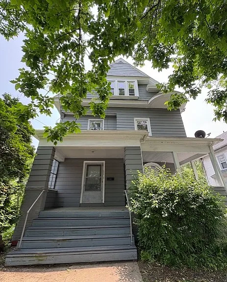 203 Bridge St #3 — Photo 1