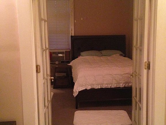 3rd image of 416 E Franklin St APT C