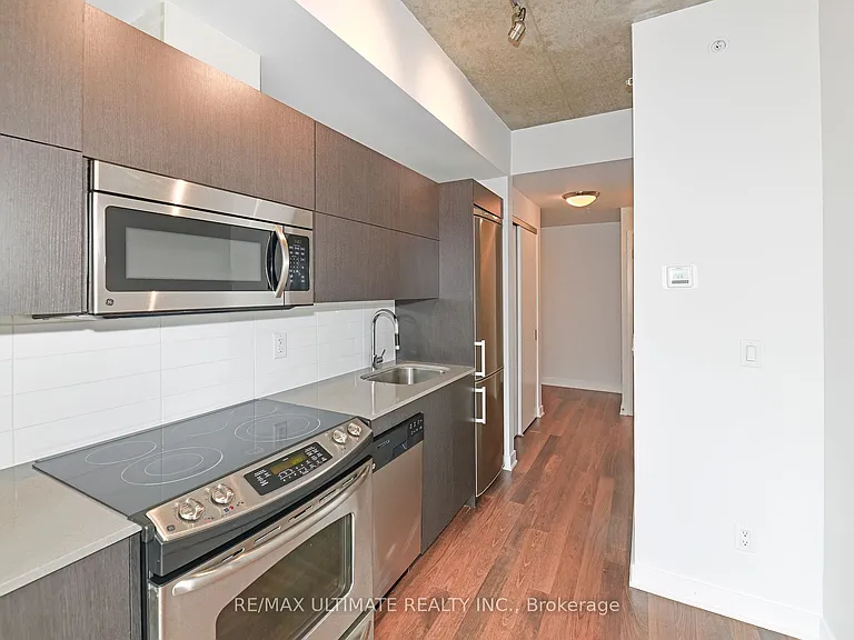 32 Camden St #701 — Photo 5