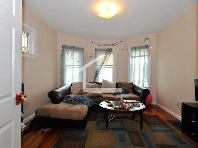 62 Brook St #4 — Photo 4