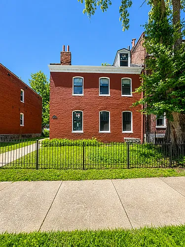 2711 Indiana Ave Photo 1