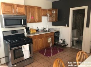 21 Monmouth St #CC1, Boston, MA 02128