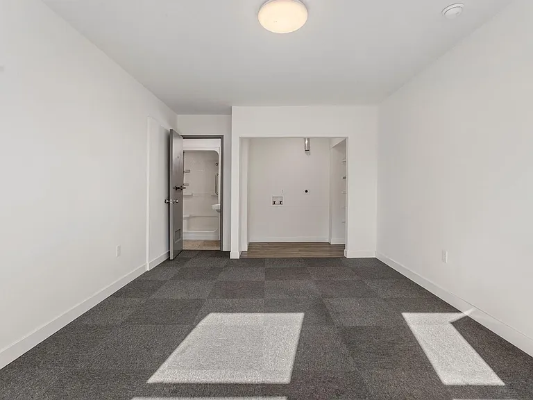 703 N Park 704 Tarn — Photo 11