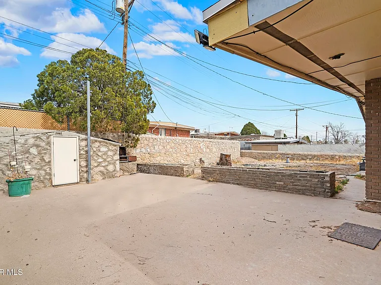 5505 Martin Ln — Photo 28