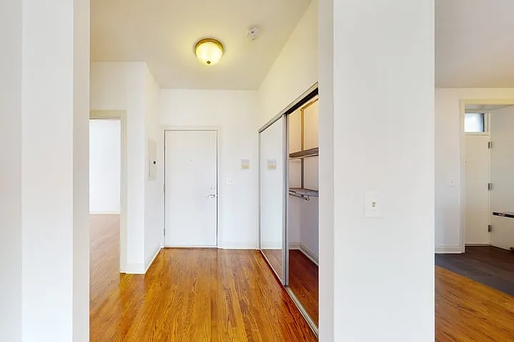 5320-5326.5 S. Drexel Boulevard — Photo 25