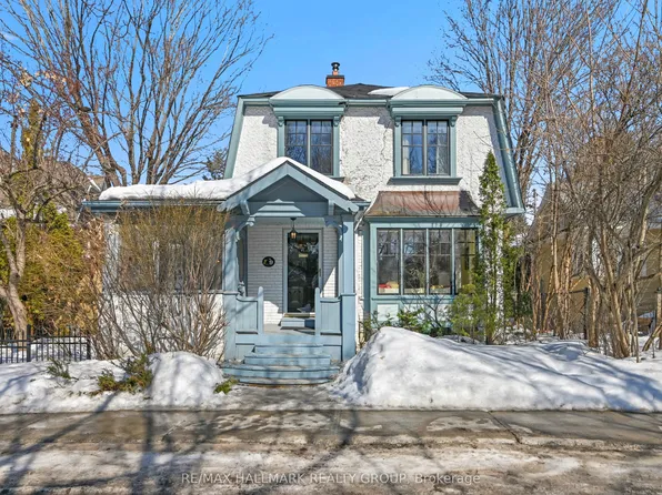 9 Rock Ave, Ottawa, ON K1M 1A5