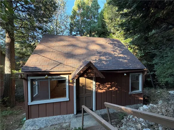 23679 Hillside Dr, Crestline, CA 92325