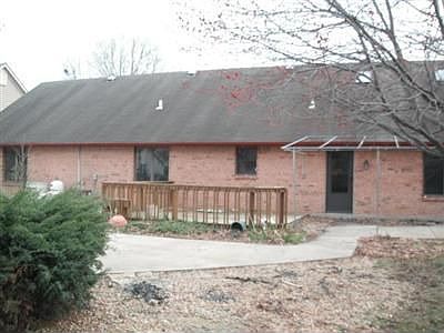 5th image of 3886 Walnut Grove Ln