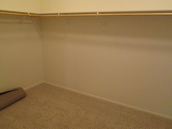 Master room walk-in closet