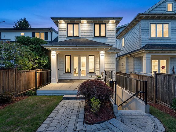 4th image of 3581 W 32nd Ave