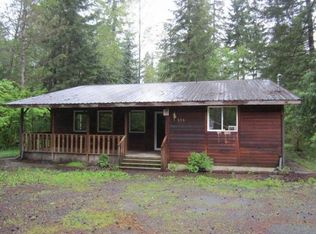 138 Mountain View Dr N, Ashford, WA 98304
