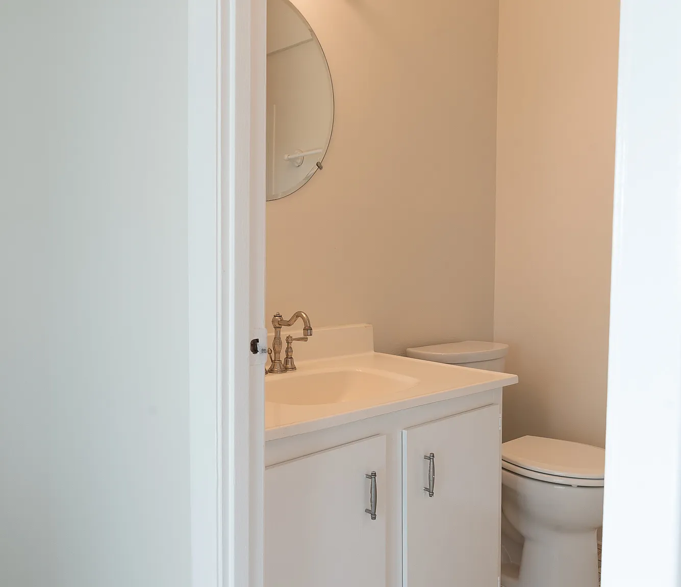 Condo — Photo 2