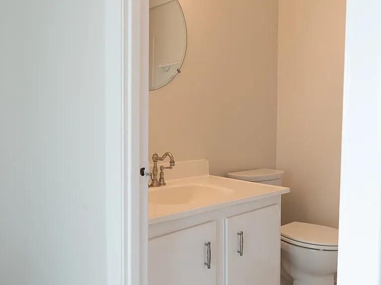 6280 Edsall Rd — Photo 2