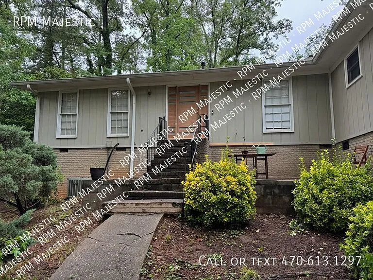 3518 Moonlight Ct — Photo 21