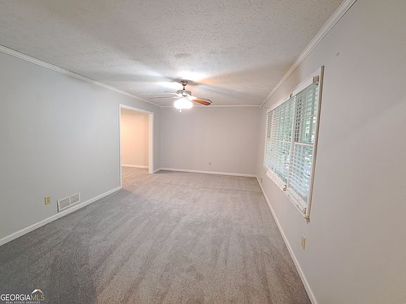 5th image of 844 Chandler Dr