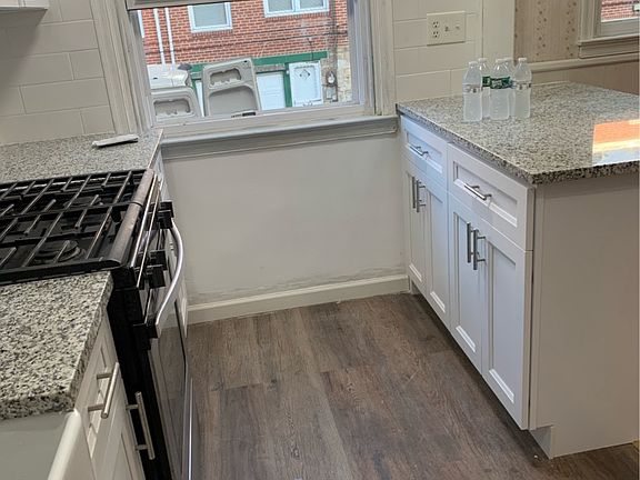 5th image of 7133 Lynford St #1