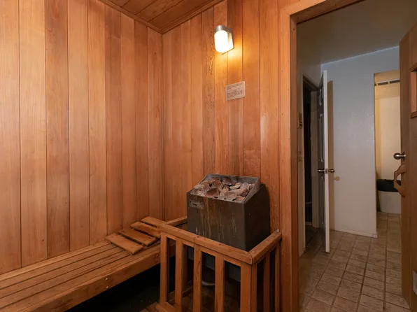 Cloverdale Towers, 340 S Cloverdale Ave APT 312, Los Angeles, CA 90036