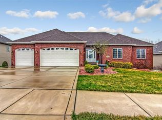 1548 Crooked Creek Trl, Crown Point, IN 46307