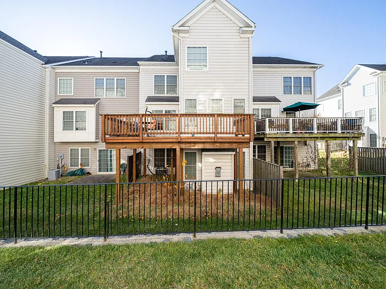 12162 Caldicot Ln — Photo 10