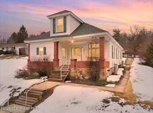 558 Mahoning Dr E, Lehighton, PA 18235