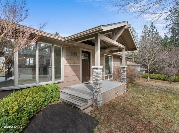 915 E Maple Ave, Post Falls, ID 83854