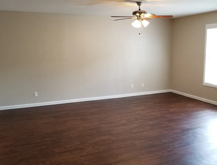 Steeple Club Apartments — Photo 7