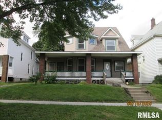 2136 W 5th St, Davenport, IA 52802