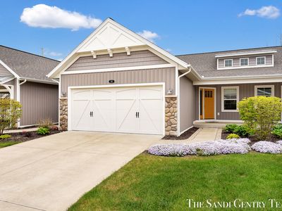 562 Riverbank Cir #15, Zeeland, MI, 49464