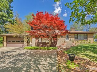 519 Comstock Blvd NE, Grand Rapids, MI 49505