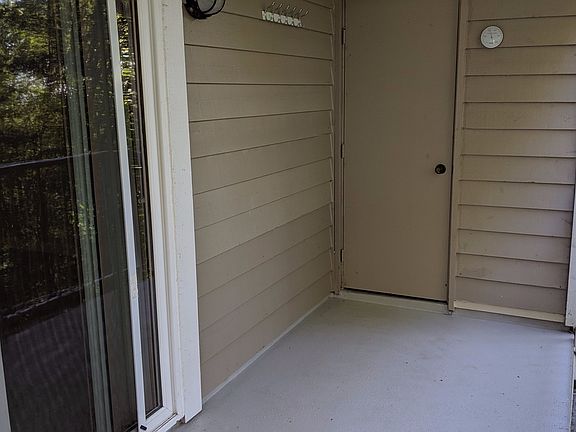5th image of 15244 SE 43rd St APT C201