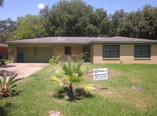 1012 Larcom St, La Marque, TX 77568
