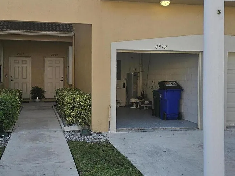 2919 Crestwood Ter #5103 — Photo 2