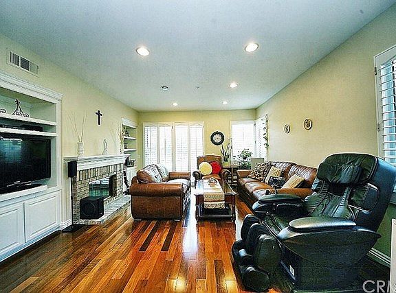 2nd image of 2054 Palmetto Ter
