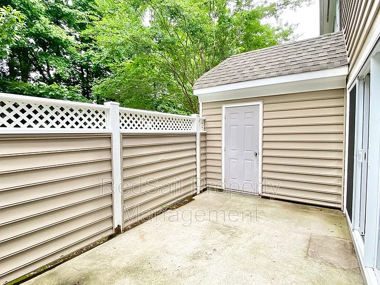 117 Grant Ct — Photo 18
